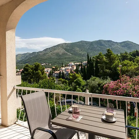 Διαμέρισμα Maria